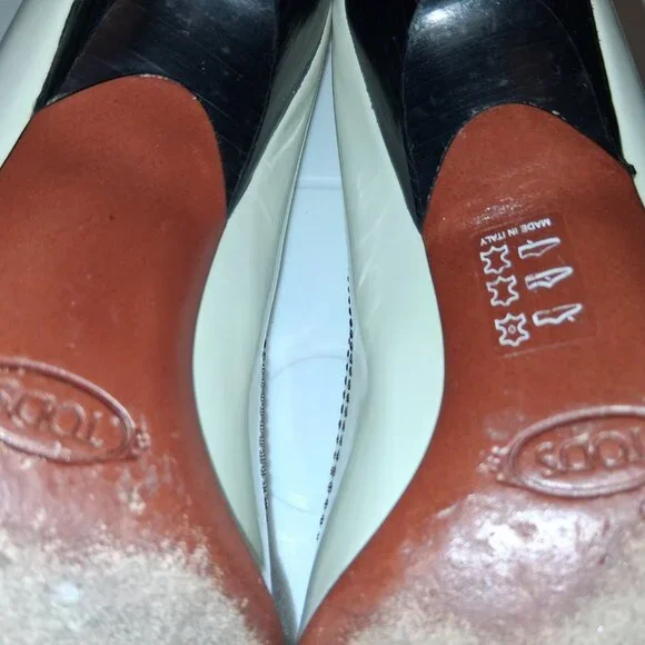 EUC Tod's Ivory Patent Leather Driving Kitten Heel 7.5 Italy Black Stitching - Picture 6 of 6